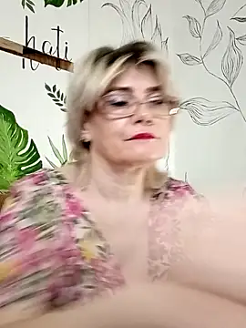 Catty Lady online show from May 24, 7:46 pm