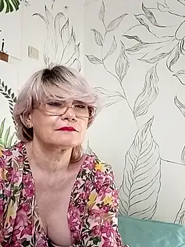 Catty Lady online show from May 13, 7:30 pm