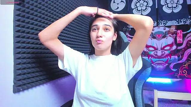 Elfy Rare  online show from October 14, 3:03 pm