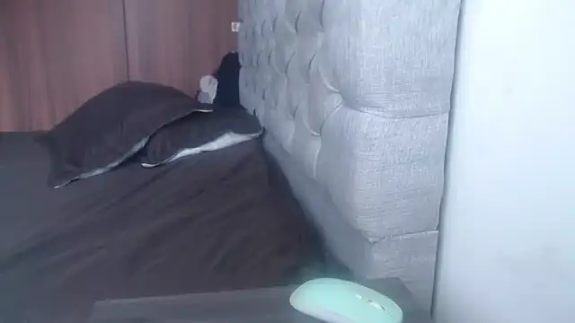 sabrina v  online show from February 13, 5:03 pm