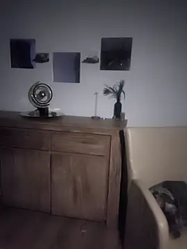 Foxy-Milfy online show from October 15, 11:07 pm