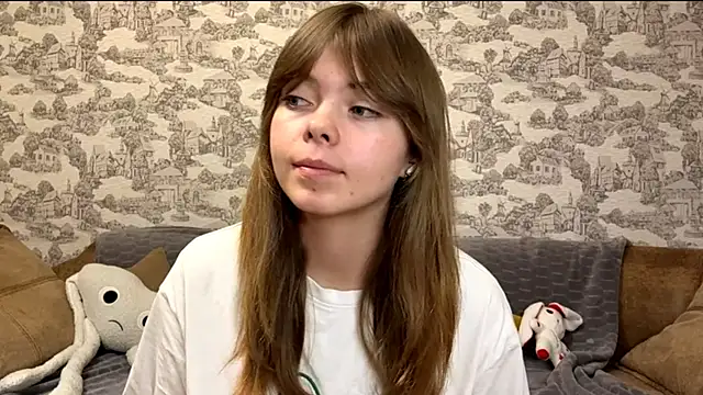 CoralinaEastoy online show from September 28, 9:20 pm