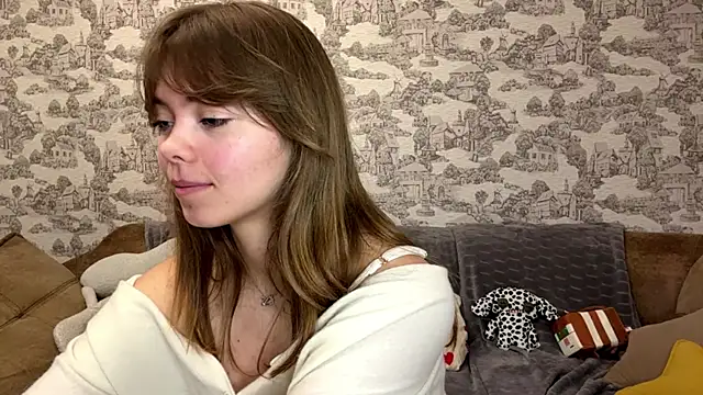 CoralinaEastoy online show from September 29, 9:31 pm