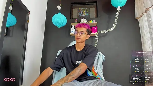 CharlieeBlak3 online show from January 14, 4:45 pm