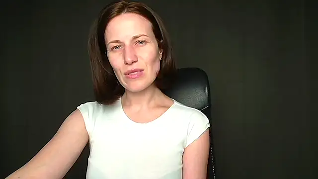 Kelly Kisss online show from May 3, 11:24 am