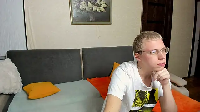 SammySccott online show from October 21, 10:08 am