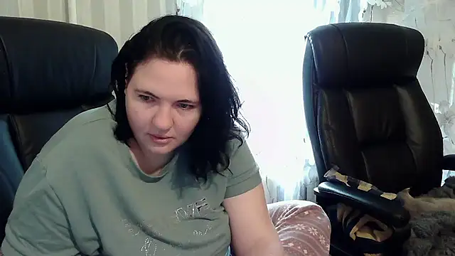 HollyXEva online show from October 1, 1:38 pm