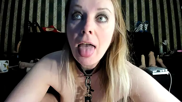 Naughty  Slave online show from May 9, 1:02 pm