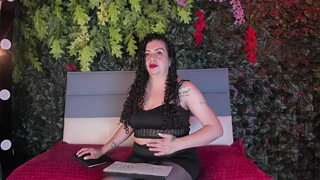 Alissaa milf online show from October 7, 2:16 am