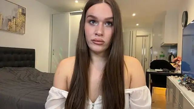 franzeva online show from May 15, 10:51 am
