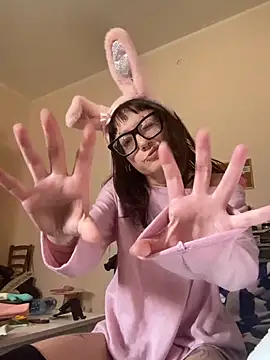 severingratty online show from February 1, 9:19 am