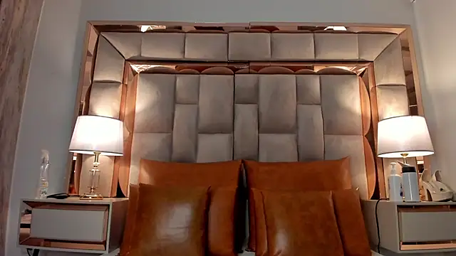 ValentinaBreats online show from December 19, 12:19 pm