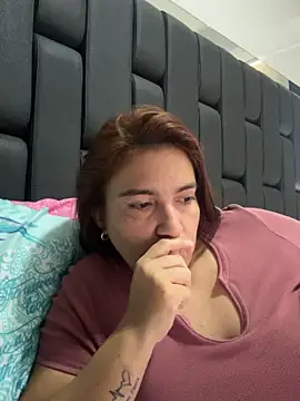 sweetdulcexxx online show from May 16, 5:23 pm