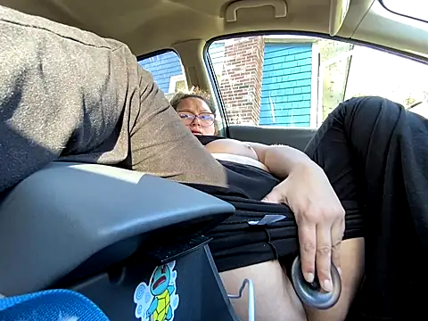 GirlSquirt online show from October 9, 8:02 pm