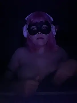 loveloly  online show from April 3, 3:59 am