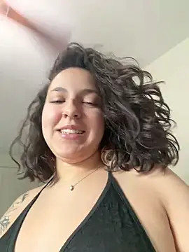 babykalirose online show from May 7, 5:27 pm