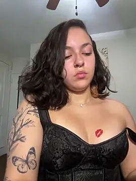 babykalirose online show from May 10, 12:45 am