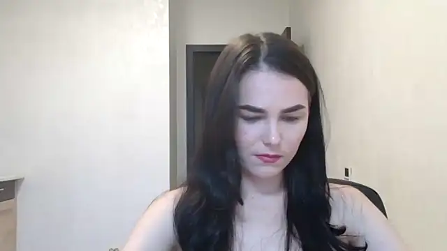 Silviaa a online show from November 4, 2:11 pm