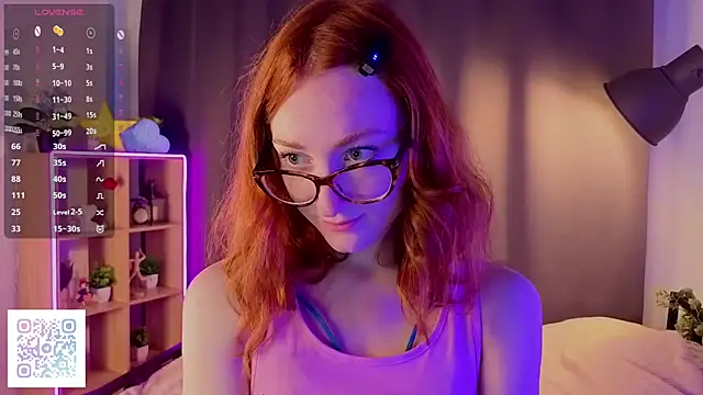 VeronaHascall online show from October 11, 4:17 am