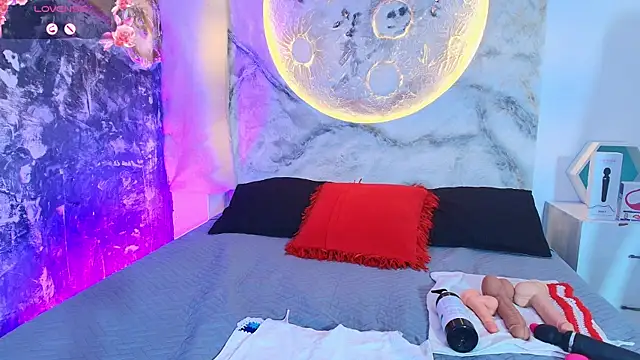 Snapshot of KrystalEvans chatting on September 10, 8:31 pm KrystalEvans online show from September 10, 8:31 pm