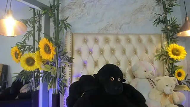 LittleeJaz online show from May 8, 3:54 am
