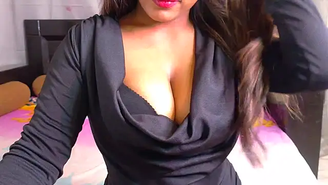 nylaahh-12 online show from May 27, 7:22 pm