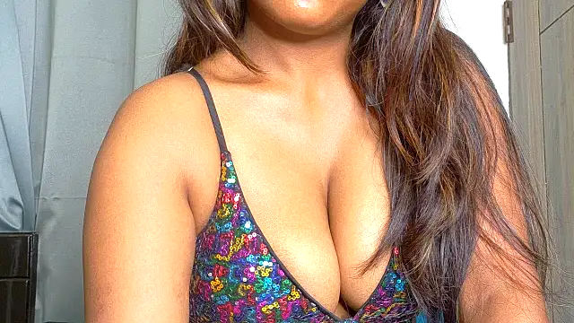 nylaahh-12 online show from March 26, 11:06 pm