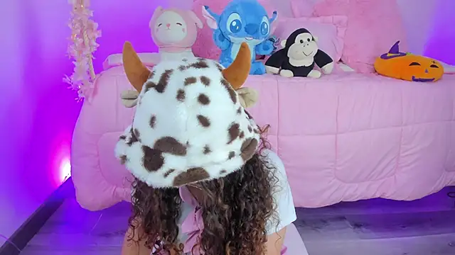 hannacutegod online show from March 28, 4:23 am