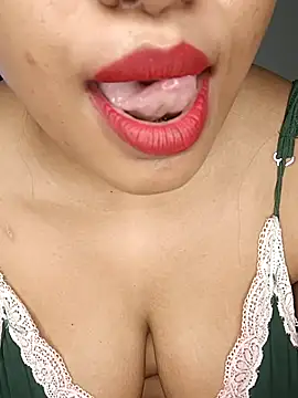 sex-withcouple online show from March 25, 3:23 am