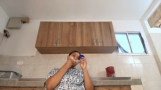 keyla mejia online show from May 21, 12:03 pm