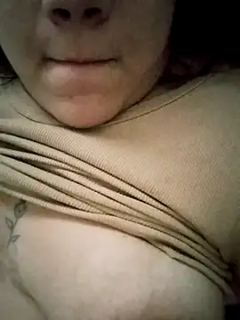 Snapshot of Mari29patty chatting on October 26, 8:37 pm Mari29patty online show from October 26, 8:37 pm