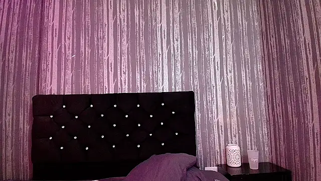 Alicee Moonn online show from May 6, 8:24 pm