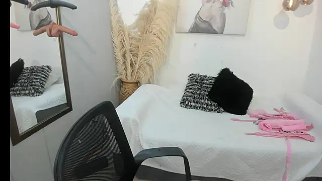 Alejalexx online show from October 7, 8:46 pm