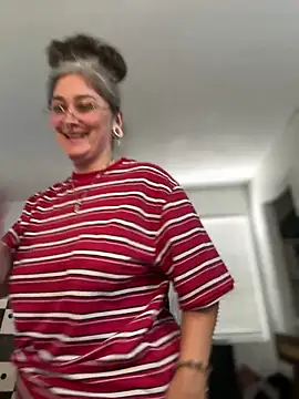 Alix Valentine online show from May 24, 10:52 pm
