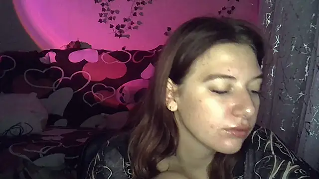 Lily Ember online show from November 13, 7:35 pm