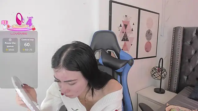 Anya Belth online show from October 21, 5:39 pm