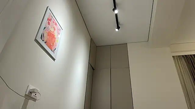 Kelly Berry   online show from March 15, 6:54 pm