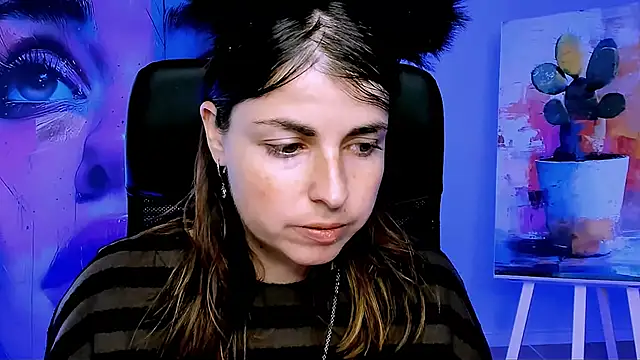 MartaEdams online show from November 11, 6:20 am