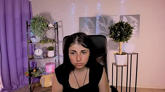 MartaEdams online show from May 26, 6:24 am