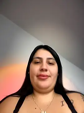 victoria amatista  online show from May 22, 12:30 am