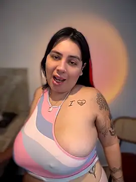victoria amatista  online show from May 16, 3:33 pm