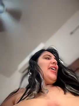 victoria amatista  online show from May 10, 3:03 pm