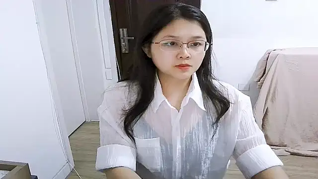 Snapshot of 98bunny chatting on September 13, 2:25 pm 98bunny online show from September 13, 2:25 pm