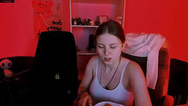 foxy tease  online show from September 18, 12:31 am