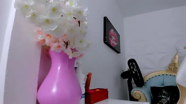 eimy skinny  online show from January 17, 12:34 pm