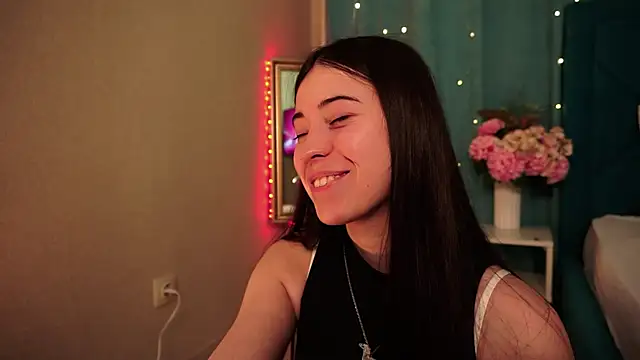 ywixos online show from May 14, 4:57 pm