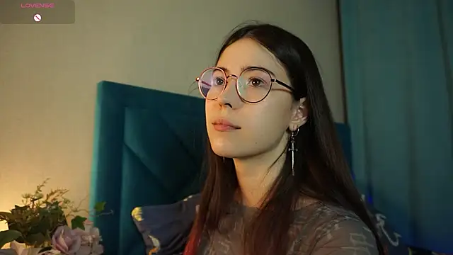 ywixos online show from October 12, 1:35 pm