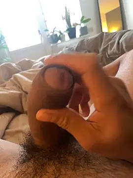 latina-pene online show from December 22, 9:12 am