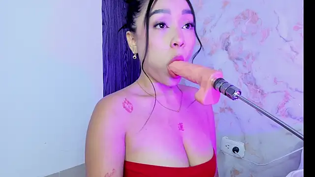 Eva cutte online show from May 15, 12:19 pm