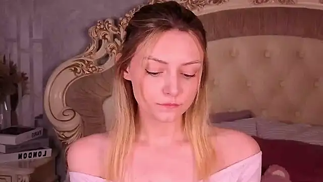 CindyFors online show from October 28, 9:19 pm